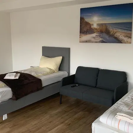 Lichtdurchflutetes City-apartment Im Herzen Der Stadt * Neumünster