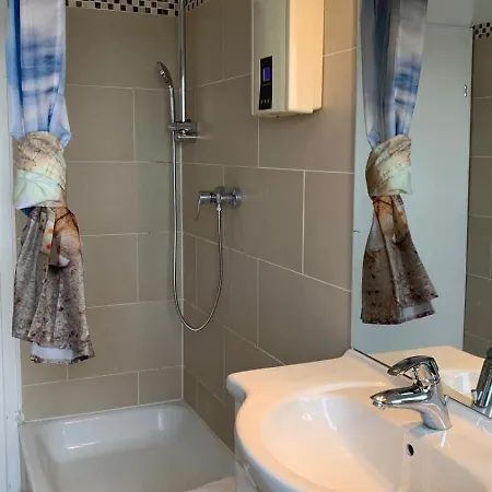 Lichtdurchflutetes City-apartment Im Herzen Der Stadt Lejlighed Neumünster